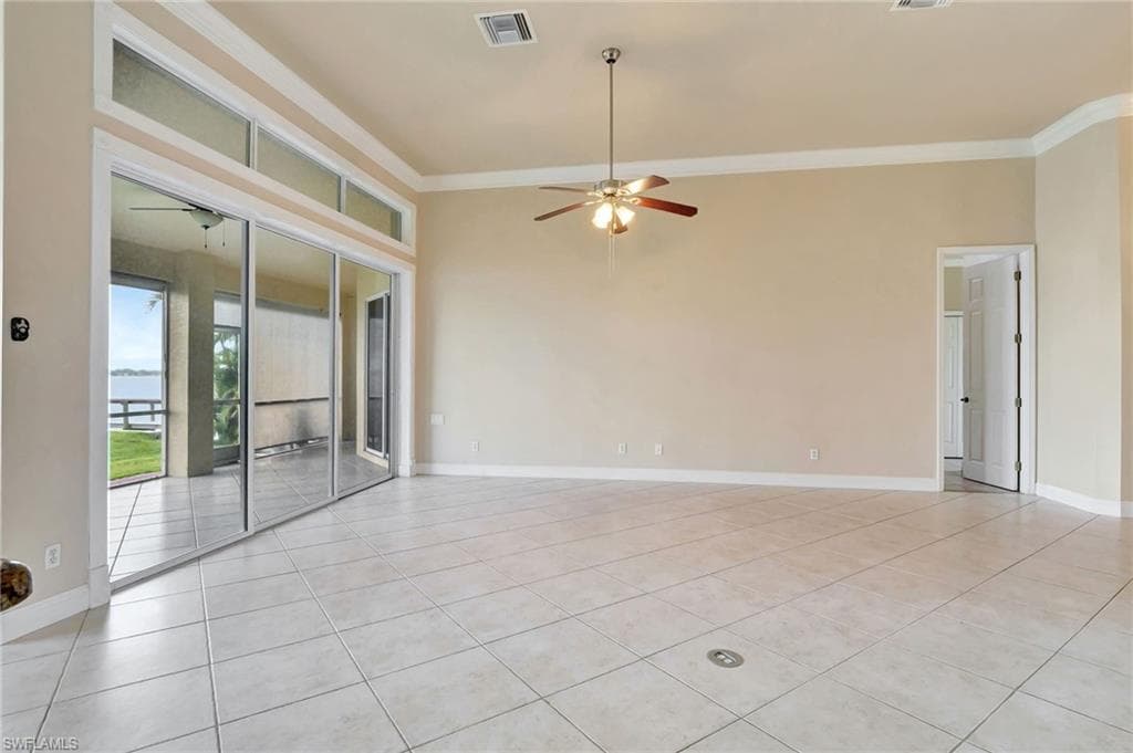6140 River Shore CT-8