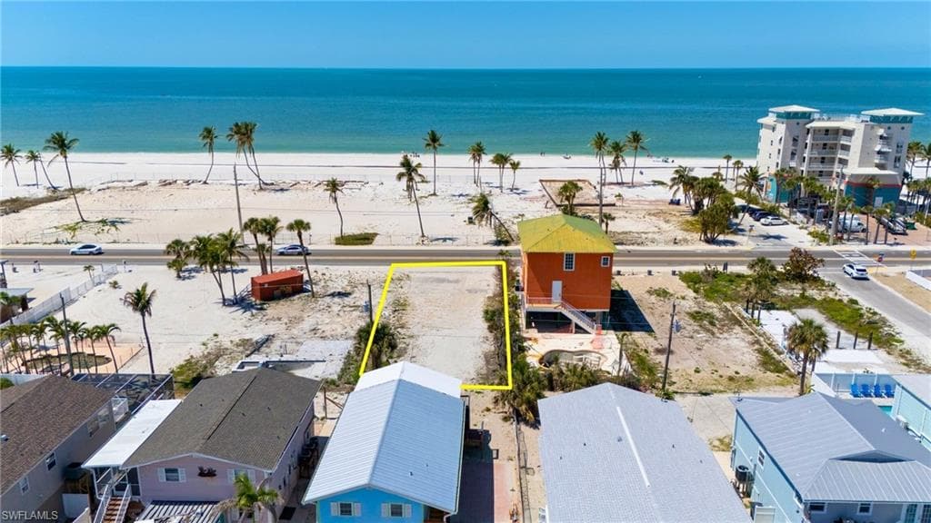 5525 Estero BLVD-4