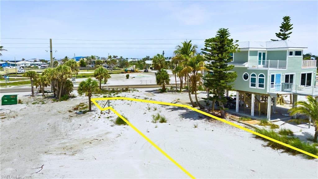 5682 Estero BLVD-6
