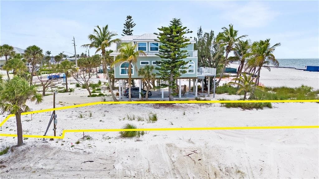 5682 Estero BLVD-12