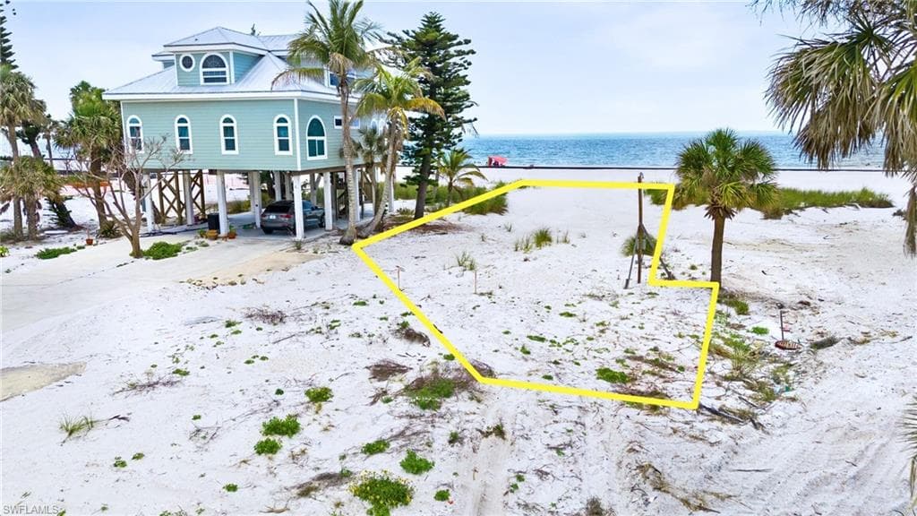 5682 Estero BLVD-7