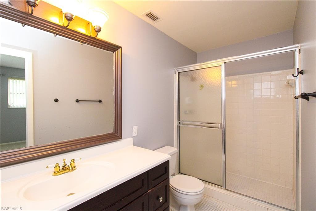 729 Palm View DR D4-18