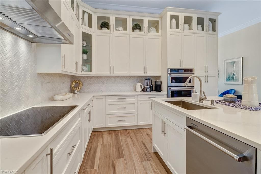 2875 Coco Lakes DR-6