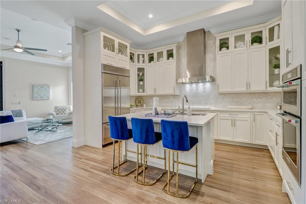2875 Coco Lakes DR-7