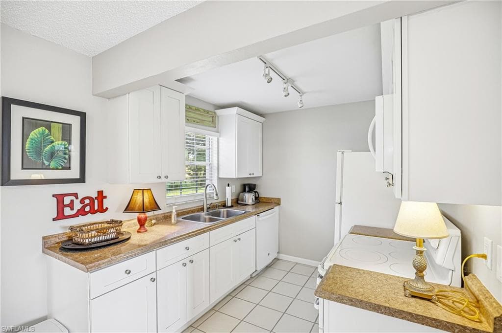 1514 Edgewater CIR 3A-14