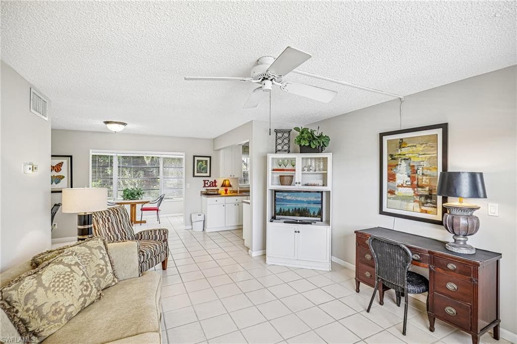 1514 Edgewater CIR 3A-4