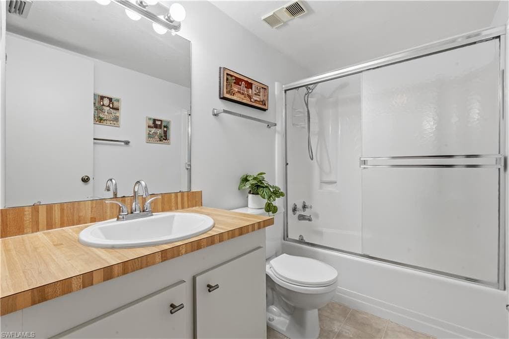 16881 Davis RD 723-24