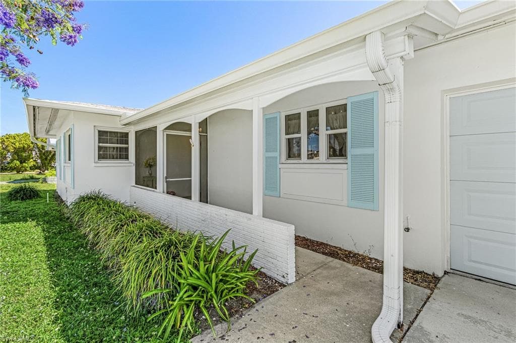 3021 SE 16th PL-2