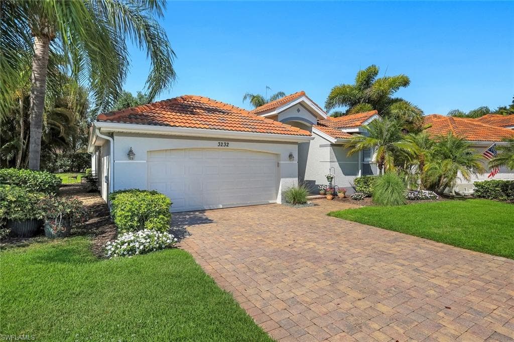 3232 Sundance CIR-34