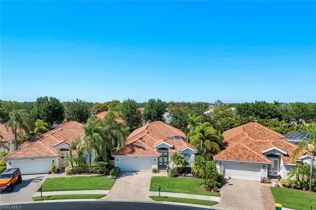 3232 Sundance CIR-37
