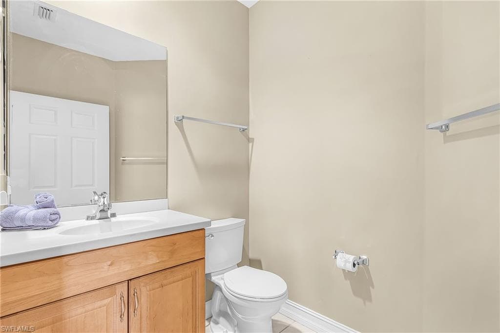 5626 Cape Harbour DR 202-22