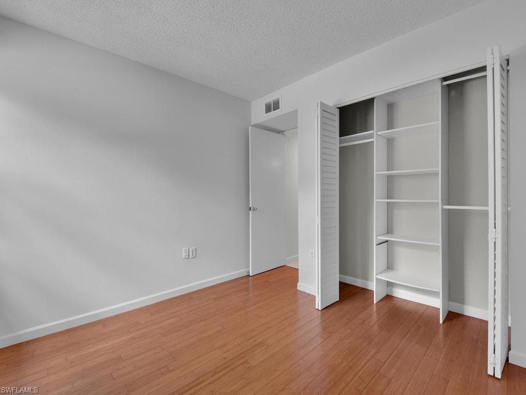 1512 Mainsail DR 10-17