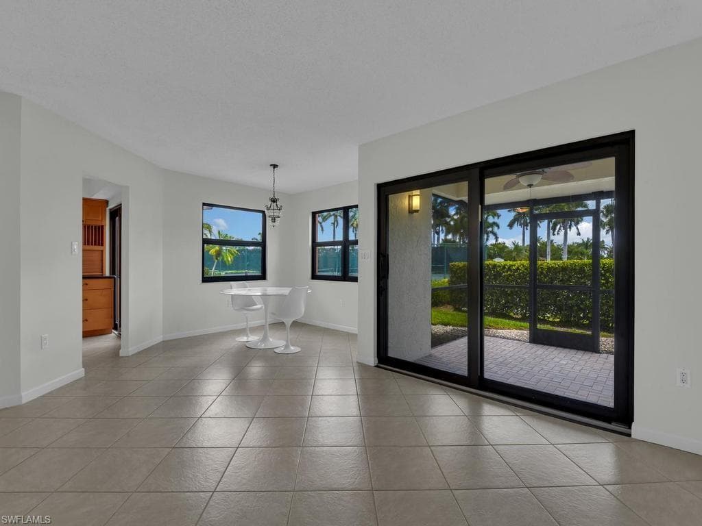 1512 Mainsail DR 10-5