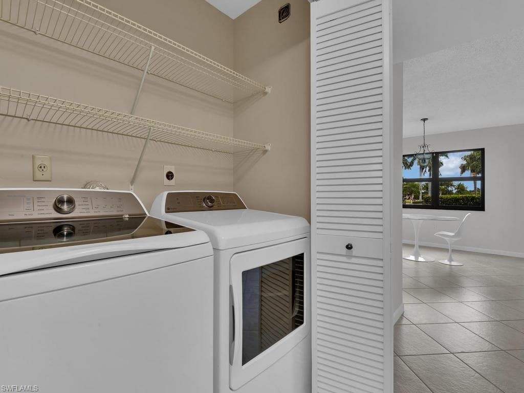 1512 Mainsail DR 10-20