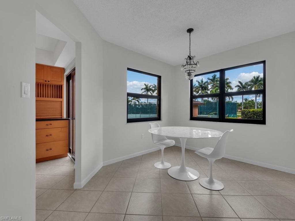 1512 Mainsail DR 10-9