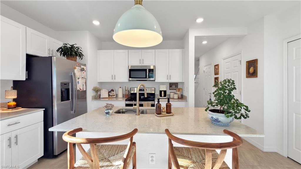 14135 Oviedo PL-10