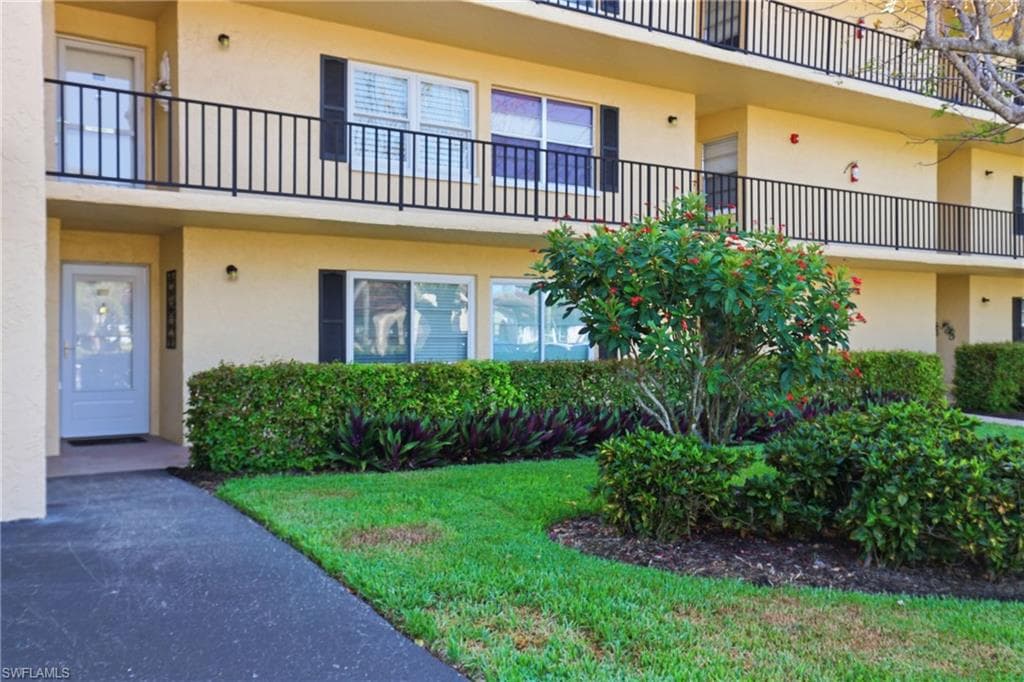 1086 Forest Lakes DR 106-5