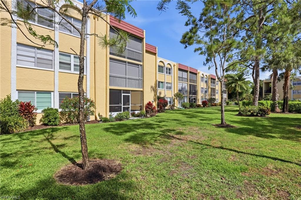 1086 Forest Lakes DR 106-35