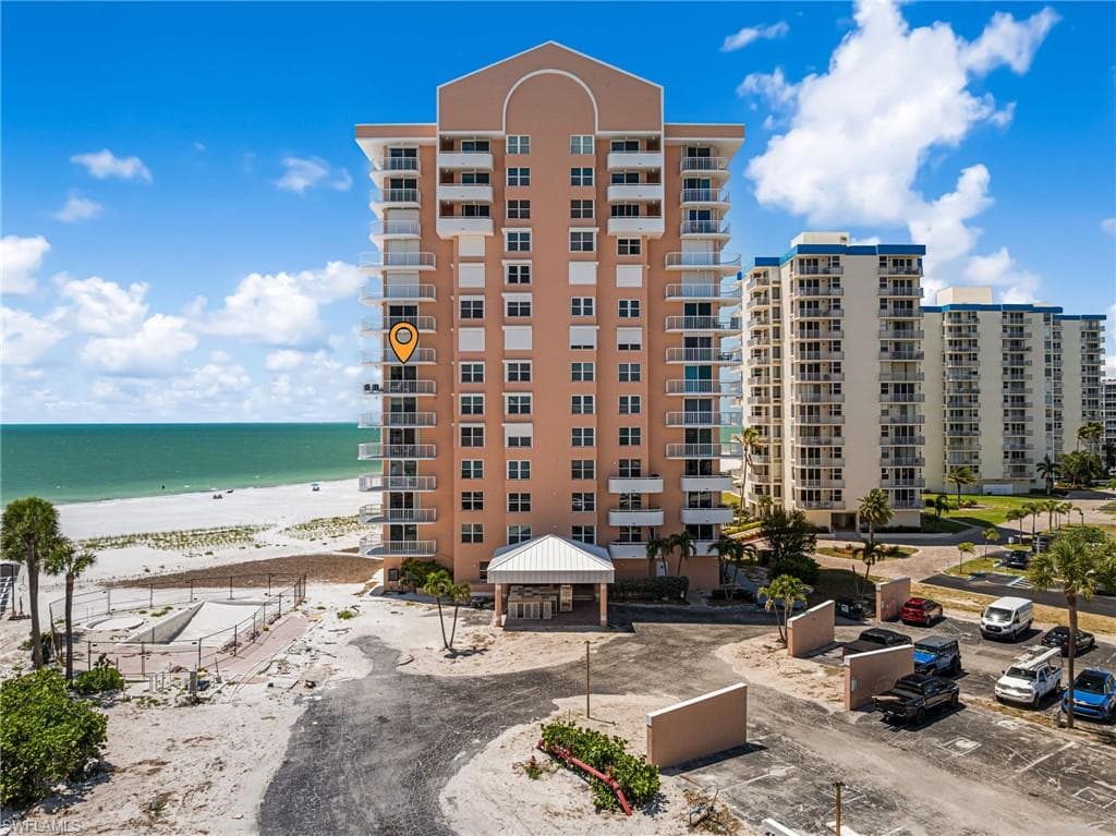 7390 Estero BLVD 404-31