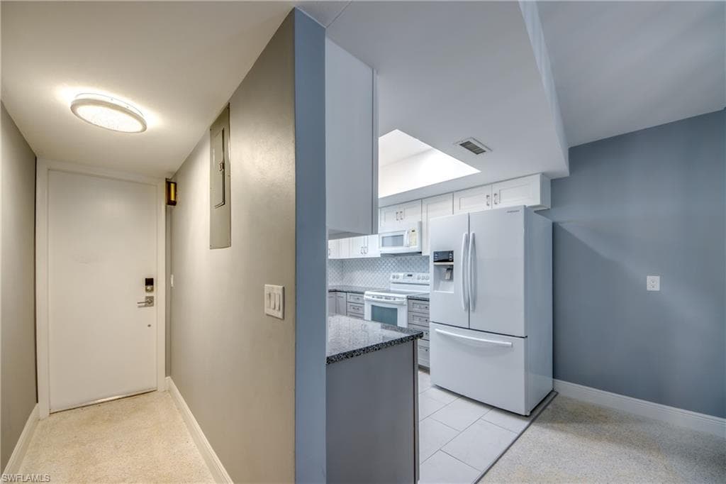 4202 SE 4th PL 3-7
