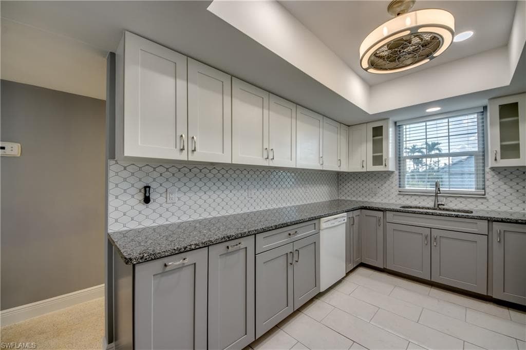 4202 SE 4th PL 3-9