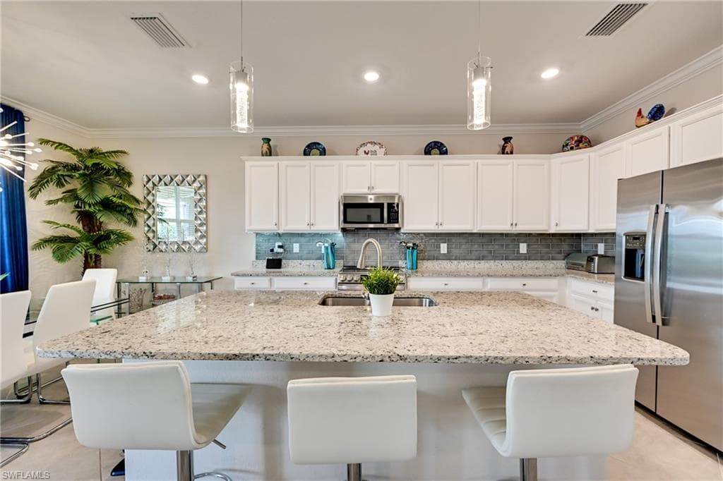 3697 Hampton CIR-13
