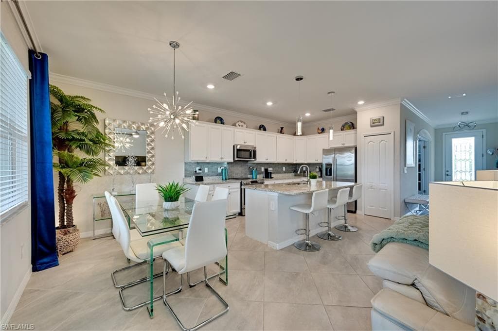 3697 Hampton CIR-17