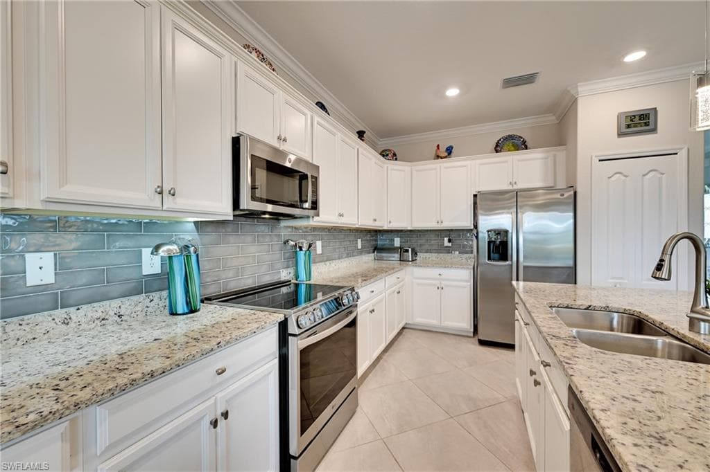 3697 Hampton CIR-14