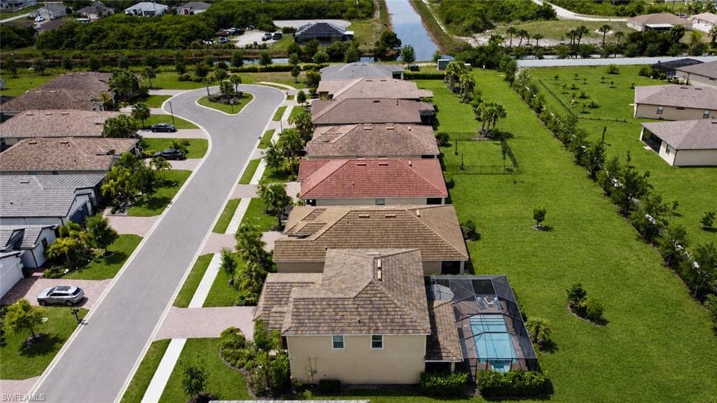 3697 Hampton CIR-41
