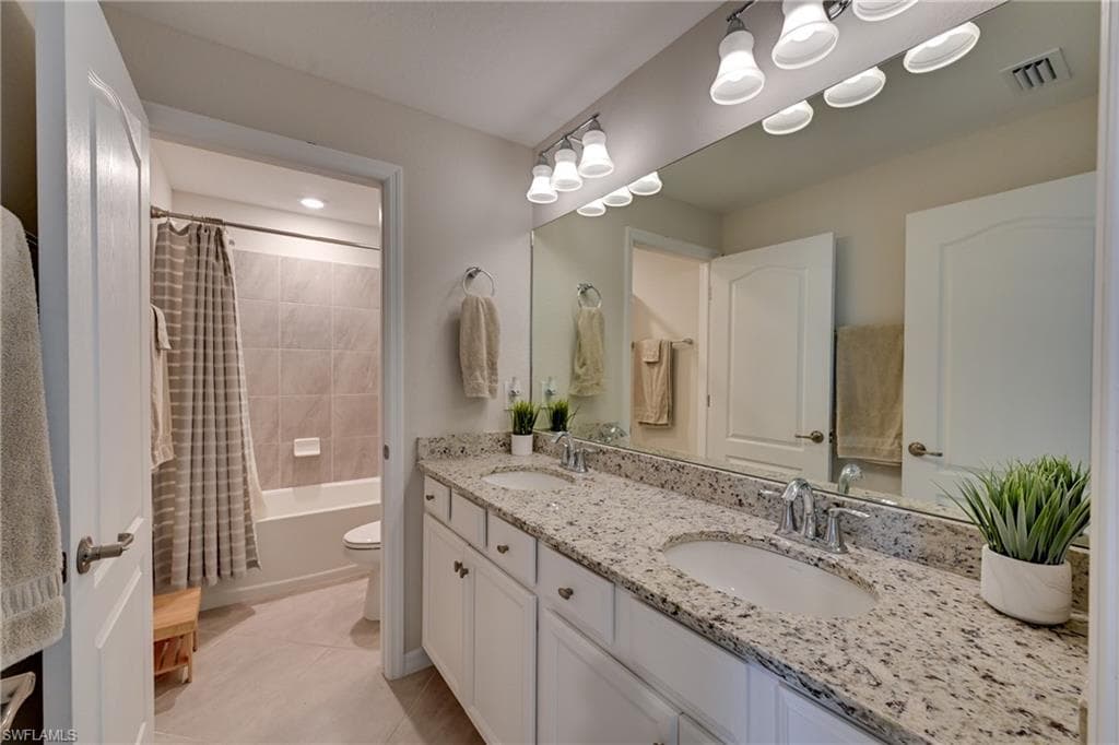 3697 Hampton CIR-25
