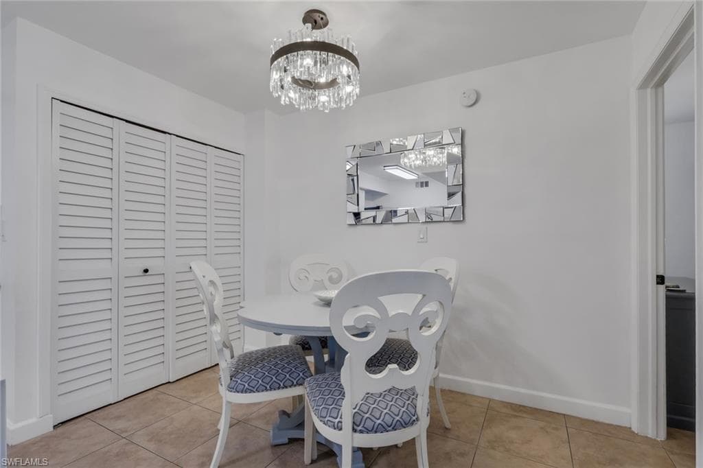 5307 Summerlin RD 708-5