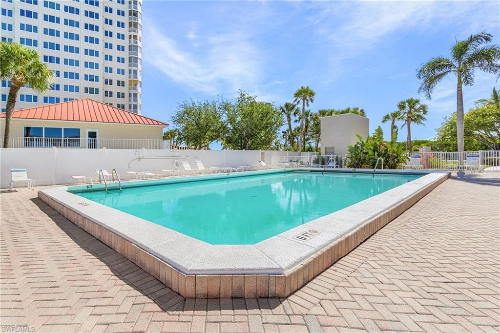 8701 Estero BLVD 907-16