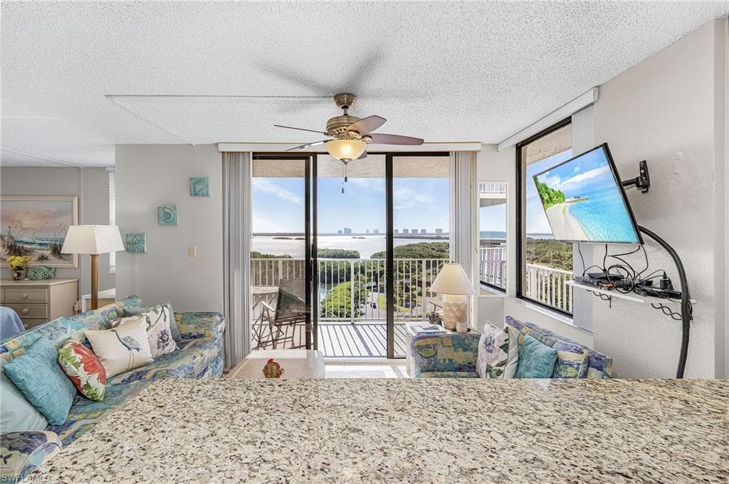 8701 Estero BLVD 907-7