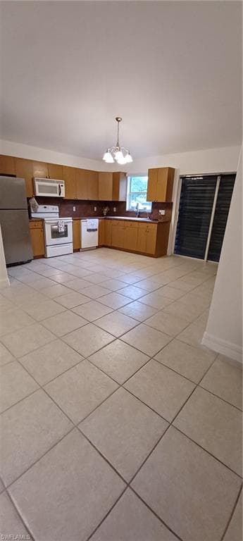 2330 Della DR-2
