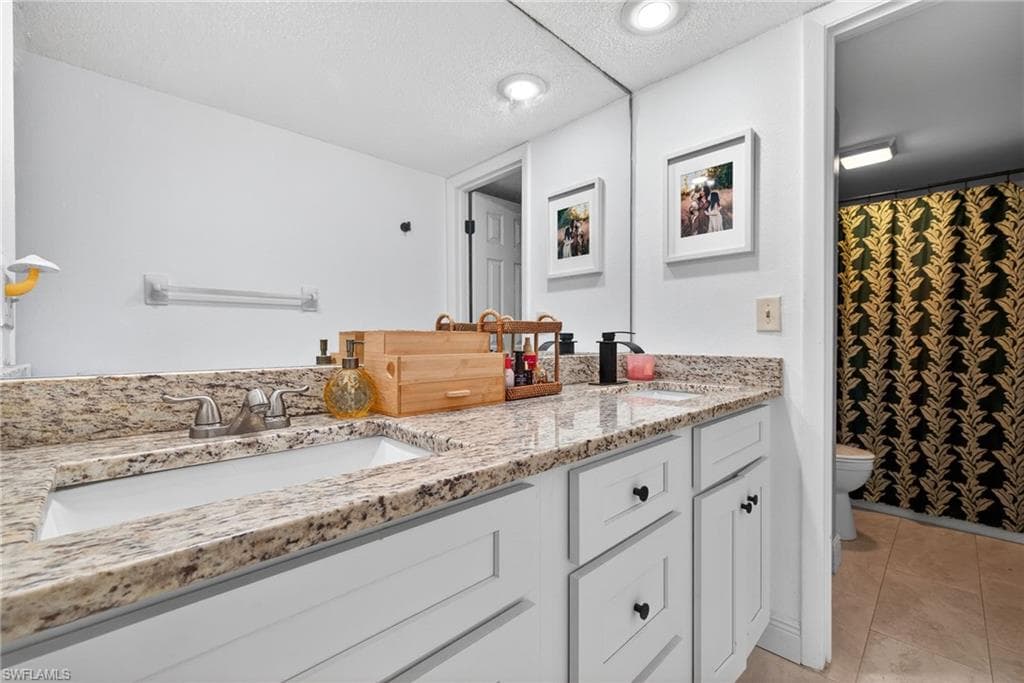 1466 Park Shore CIR 3-23