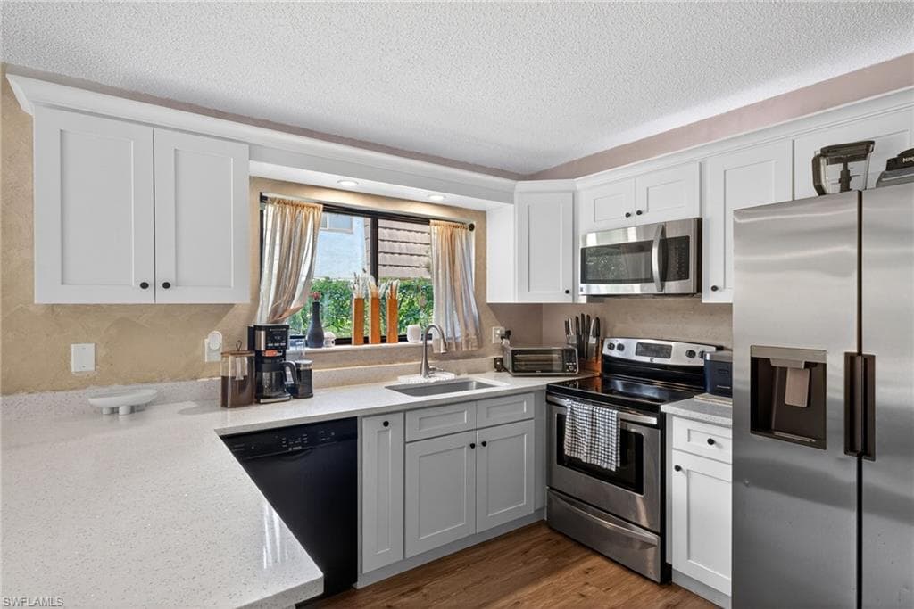 1466 Park Shore CIR 3-6