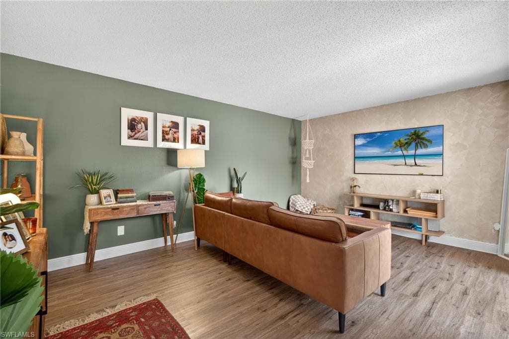 1466 Park Shore CIR 3-12