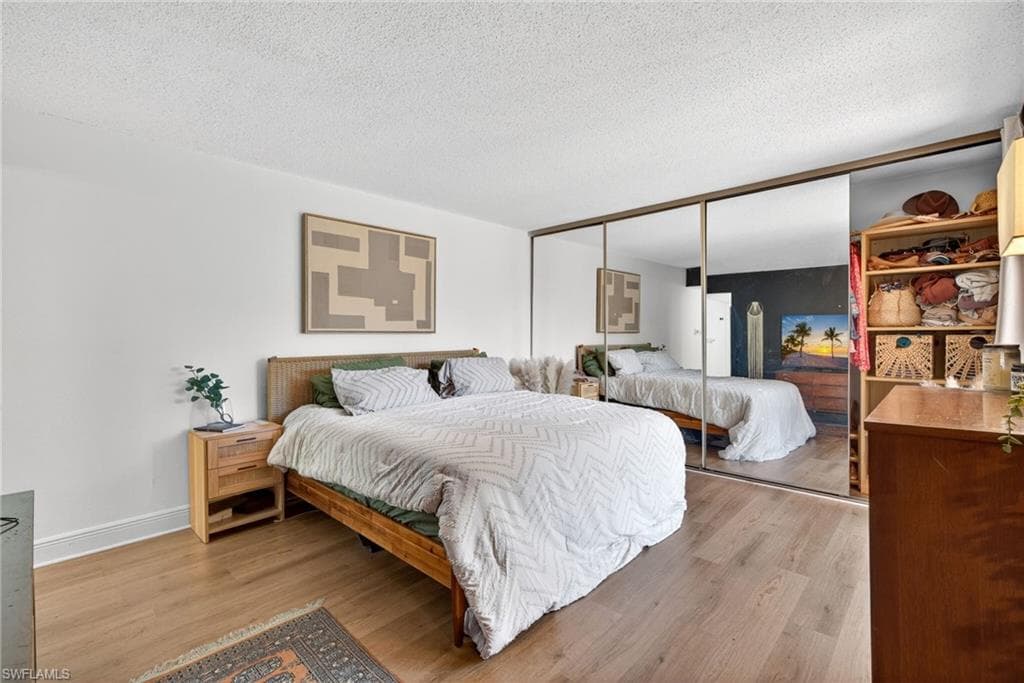1466 Park Shore CIR 3-18