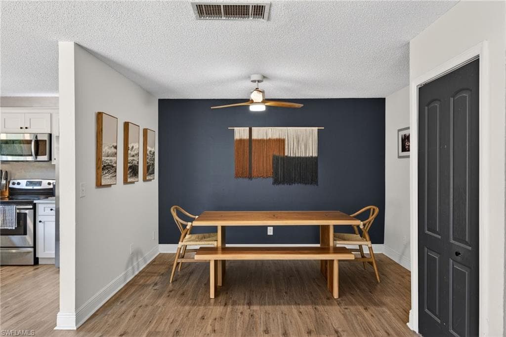 1466 Park Shore CIR 3-11