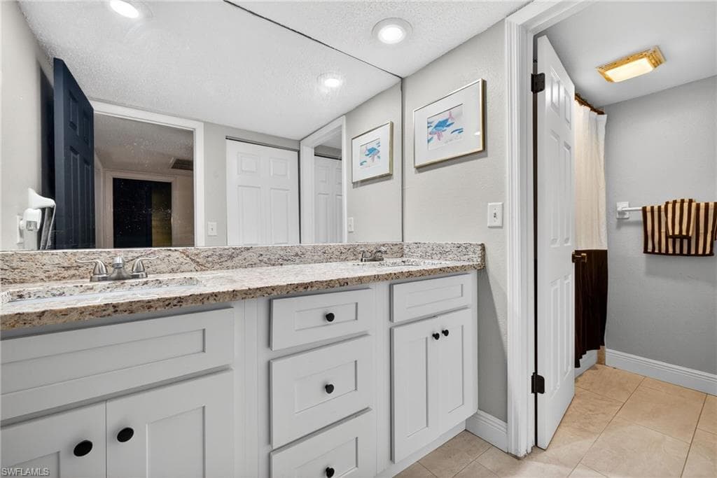 1466 Park Shore CIR 3-21