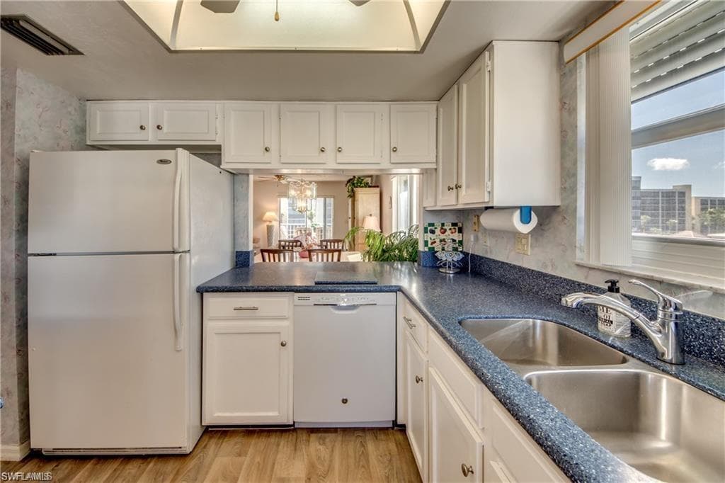 4541 Bay Beach LN 341-13