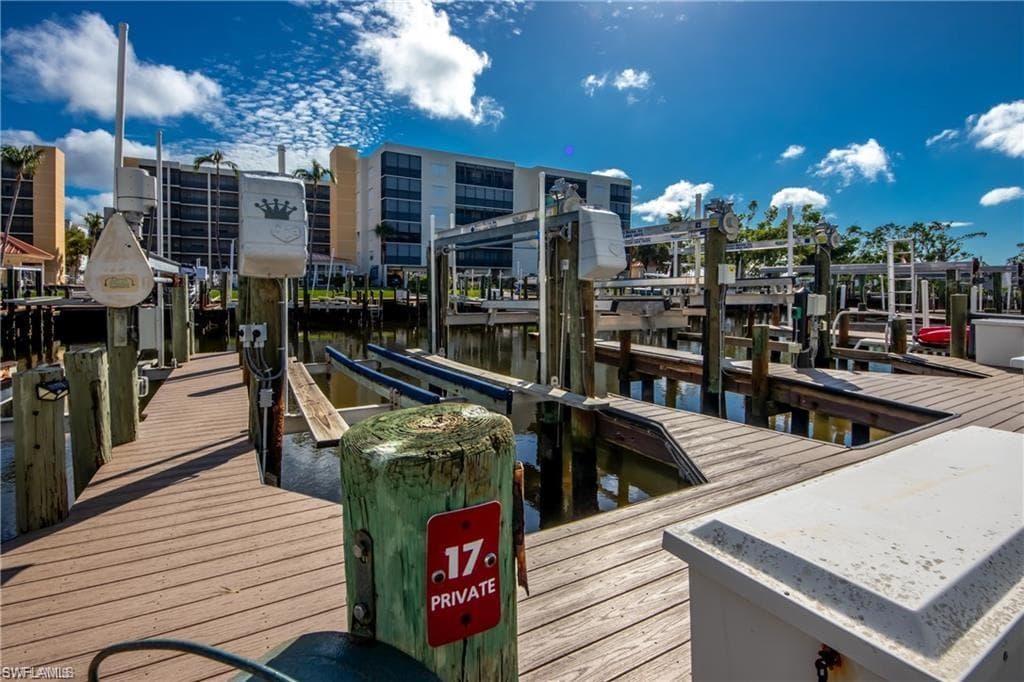 4541 Bay Beach LN 341-1