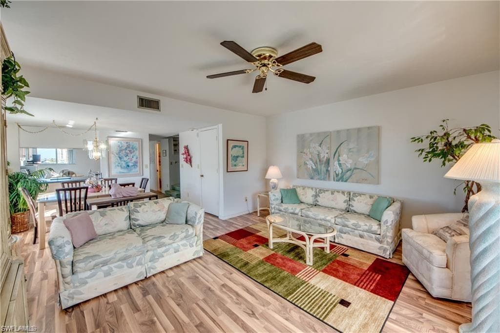 4541 Bay Beach LN 341-24