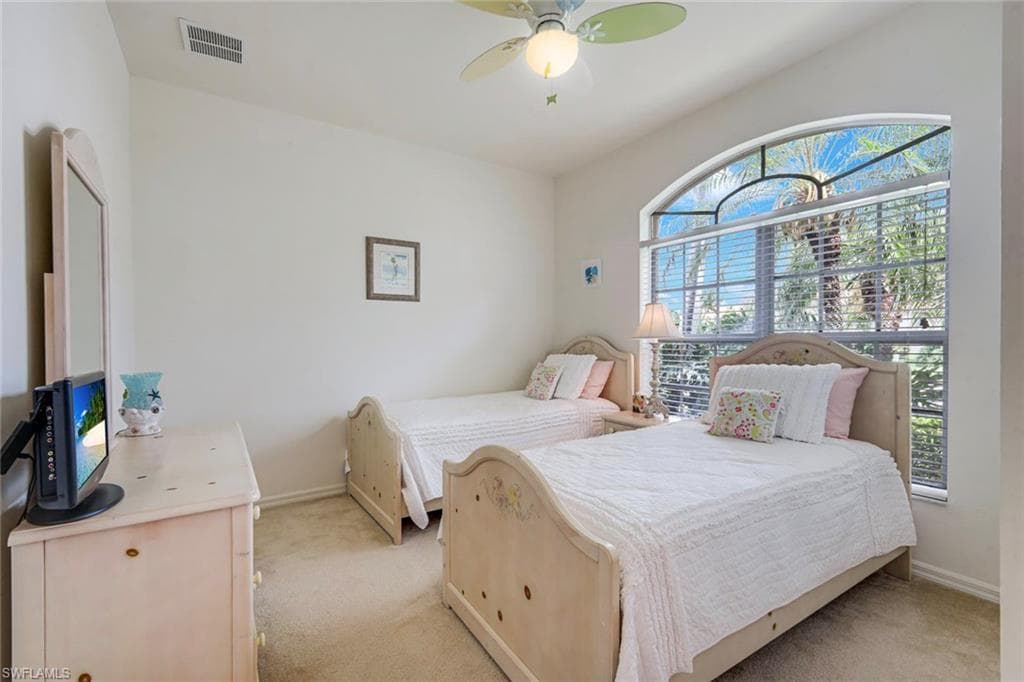 15076 BALMORAL LOOP-23