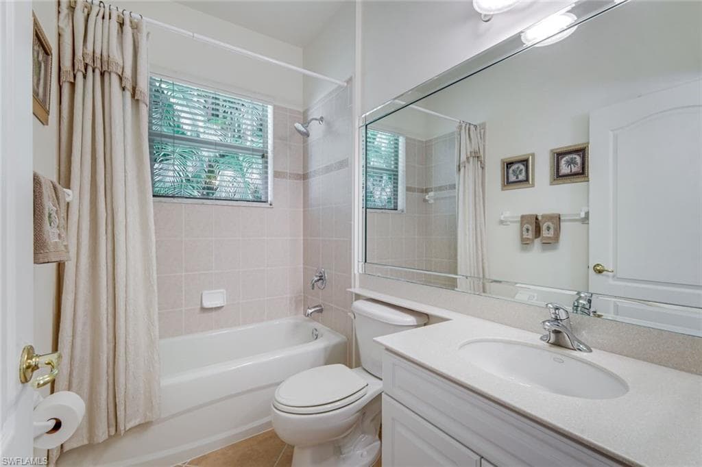 15076 BALMORAL LOOP-22