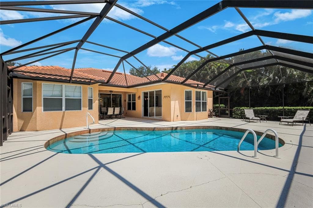 15076 BALMORAL LOOP-30