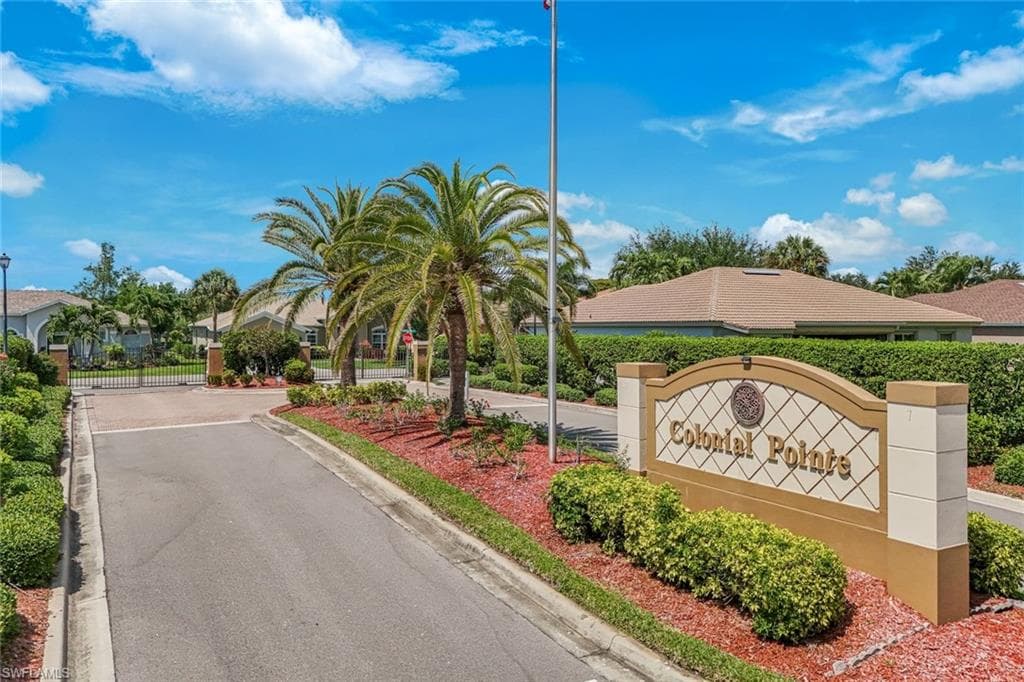 15076 BALMORAL LOOP-49