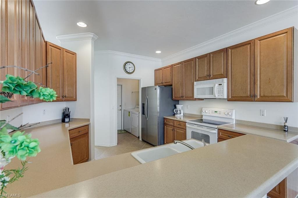 15076 BALMORAL LOOP-11