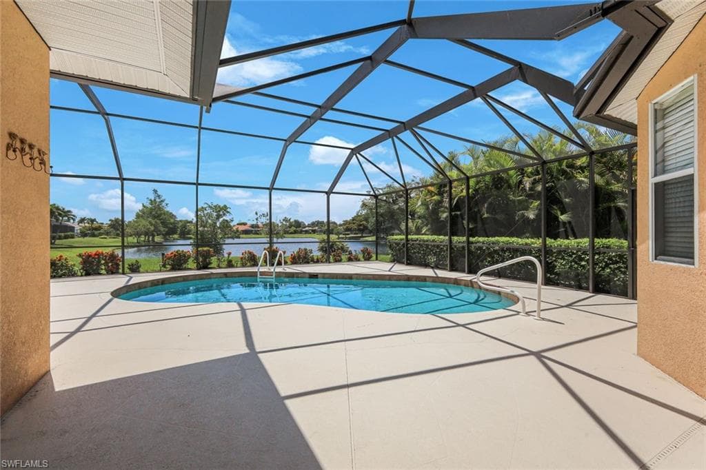 15076 BALMORAL LOOP-29