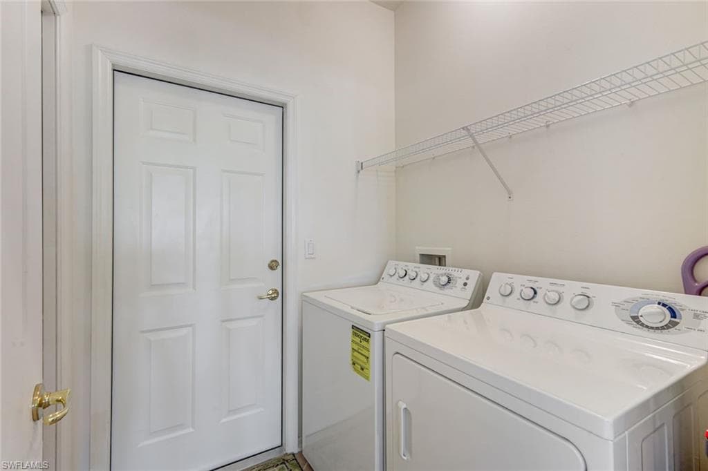 15076 BALMORAL LOOP-25